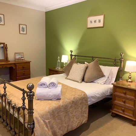 Dolphin Hotel Bovey Tracey Buitenkant foto