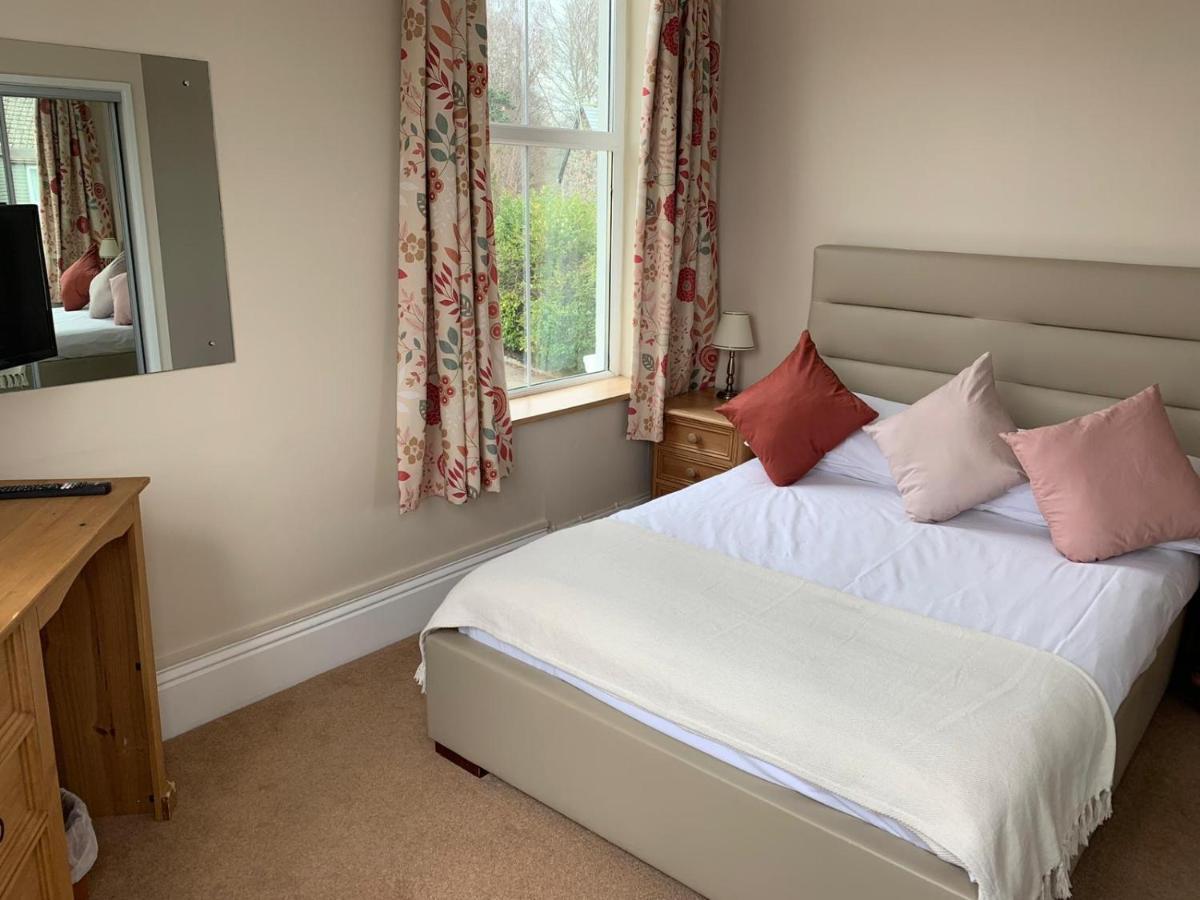 Dolphin Hotel Bovey Tracey Buitenkant foto